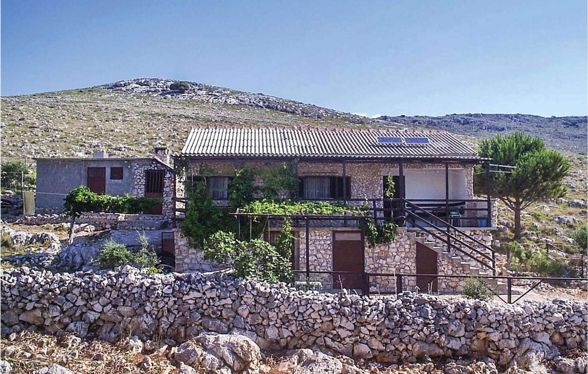 Amazing Home In Kornati With House Sea View Vrulje  Exterior photo